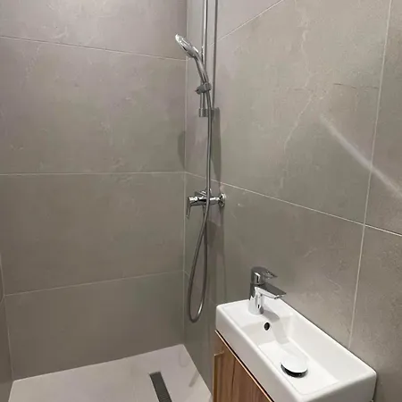 Ultracentral Piata Muzeului Apartment
